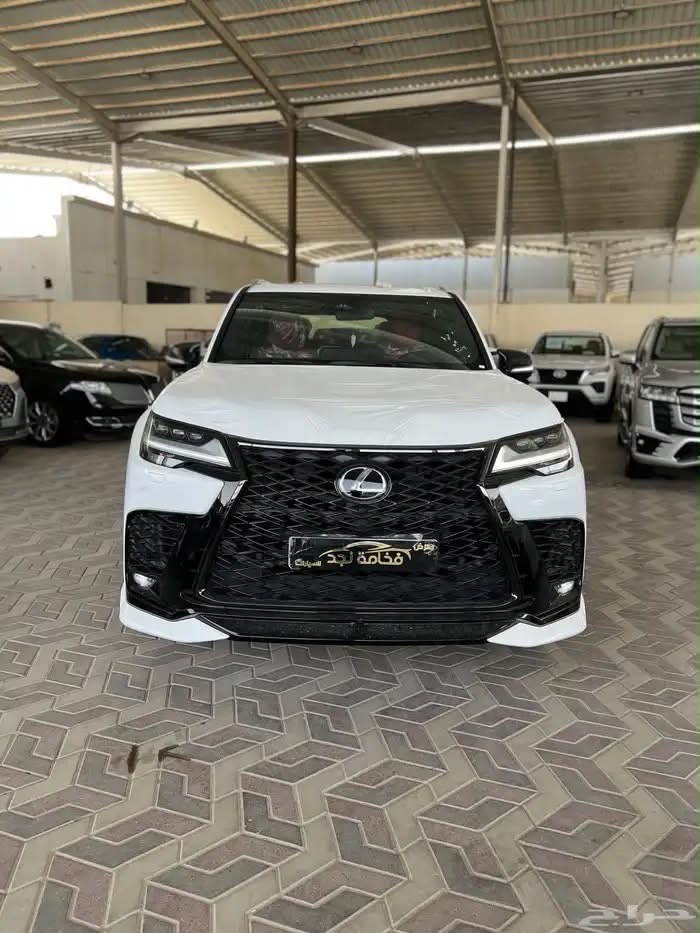 لكزس إل إكس LX600 إف سبورت