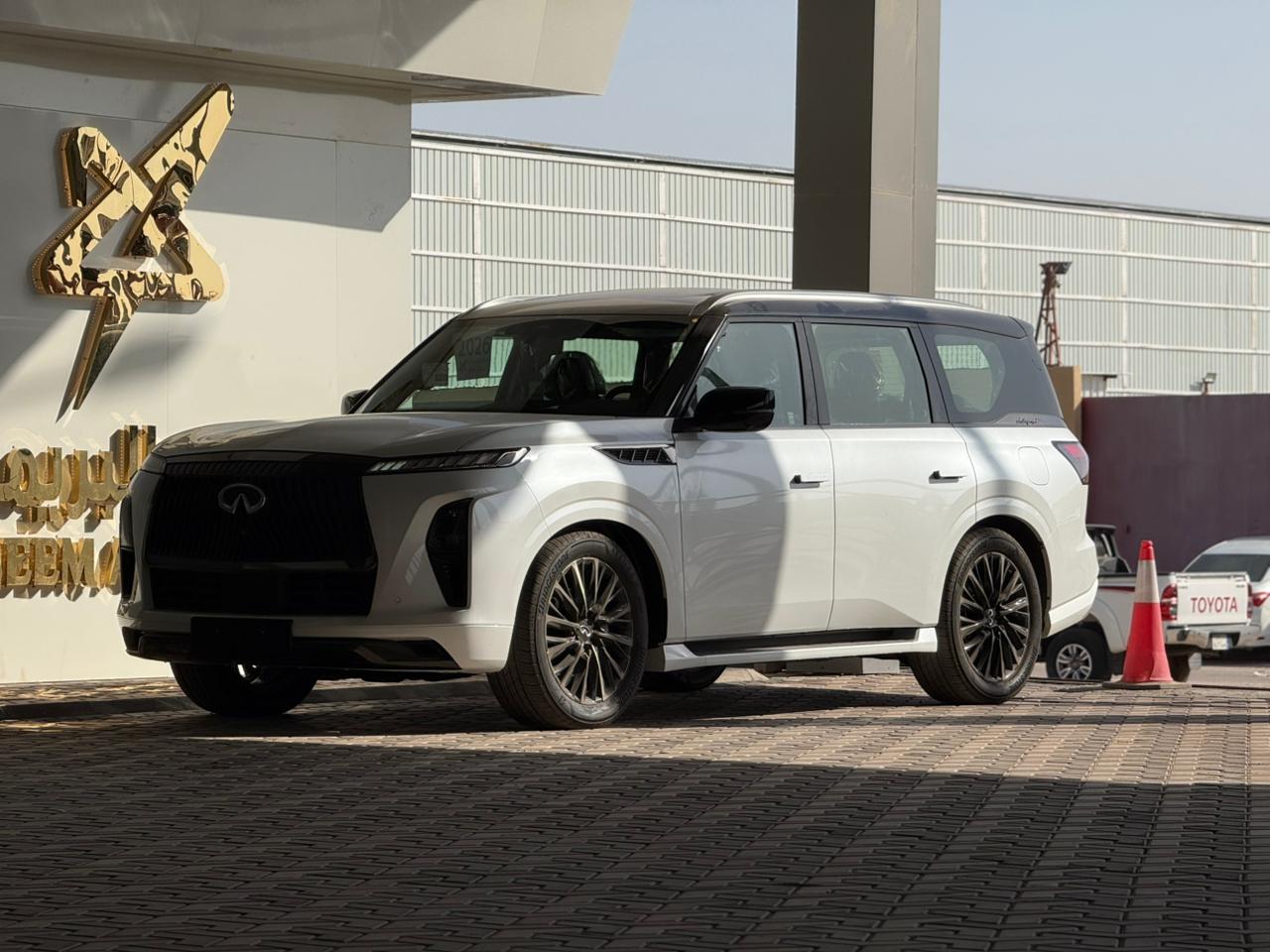 انفينيتي كيو اكس - اوتوغرافي QX80